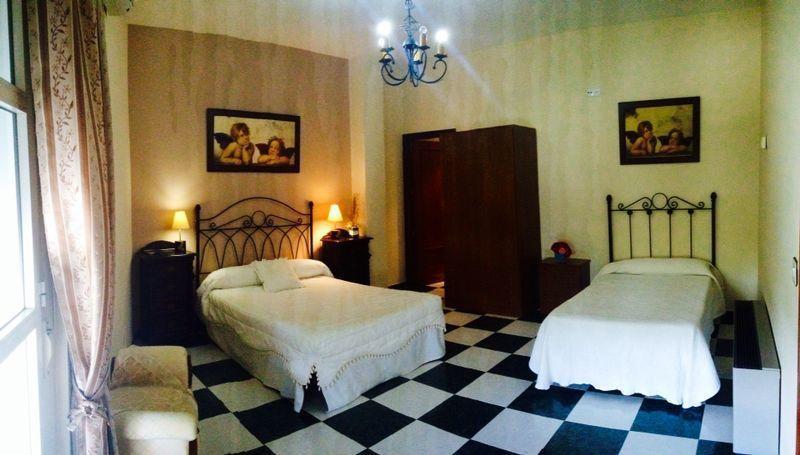 Hostal El Camionero Burguillos Del Cerro Rom bilde