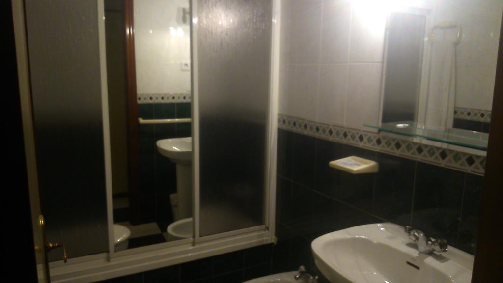 Hostal El Camionero Burguillos Del Cerro Rom bilde