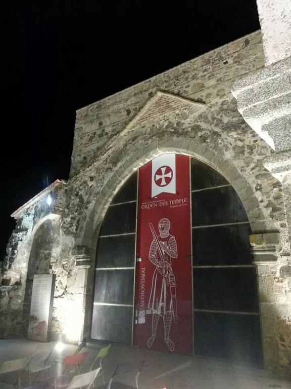 Hostal El Camionero Burguillos Del Cerro Eksteriør bilde
